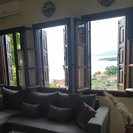 Margianou Апартаменты Каламос